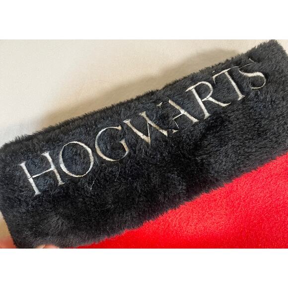 Hogwarts Crested Embroidered Red Black Christmas Stocking Felt Harry Potter Ruz - Picture 3 of 9
